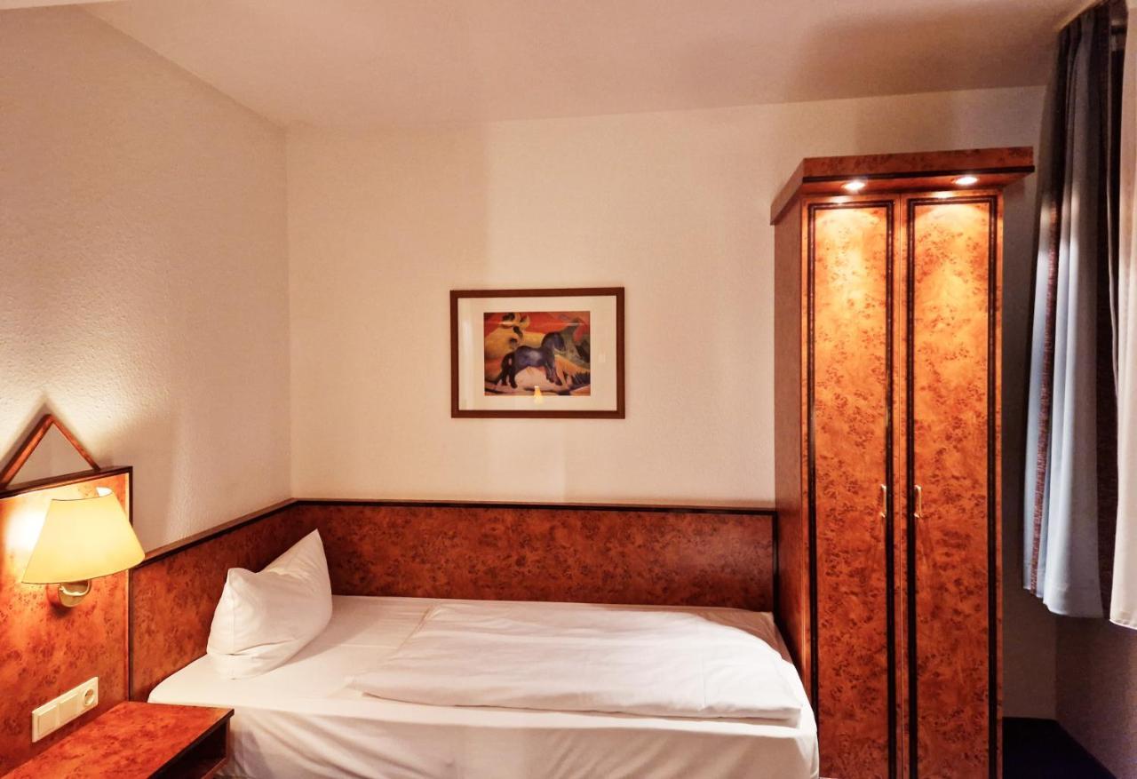 Trip Minerva Frankfurt 3*